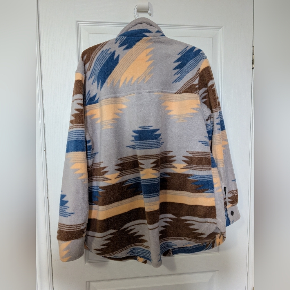 Aztec Shacket - Picture 5 of 5